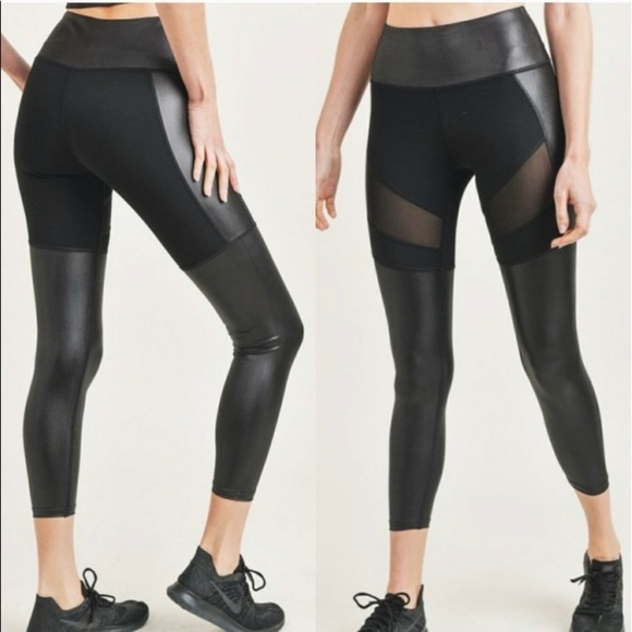 High Waist Mesh Accented 7/8 Athletic Leggings - Picture 2 of 7